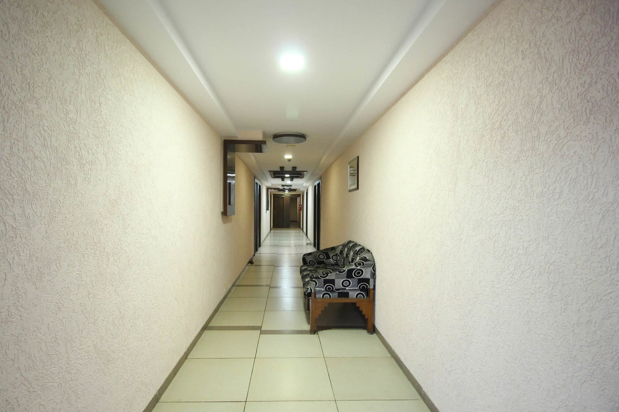 Oyo 4161 Hotel Shailly Inn Ahmedabad Exterior photo